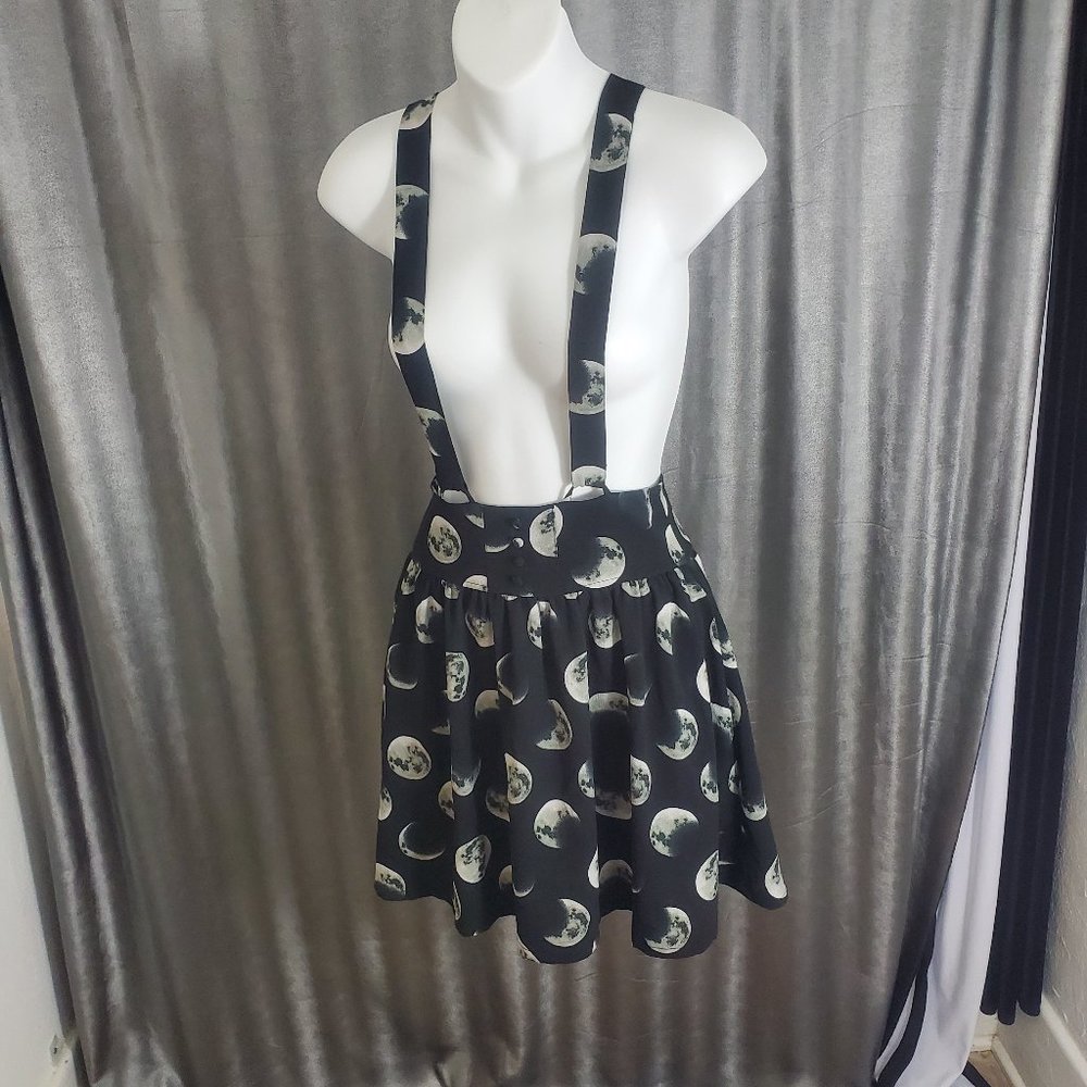 HOT TOPIC Moon Phasis Size. XS adjustable 35"L- suspender skirt. (26.5" round.)